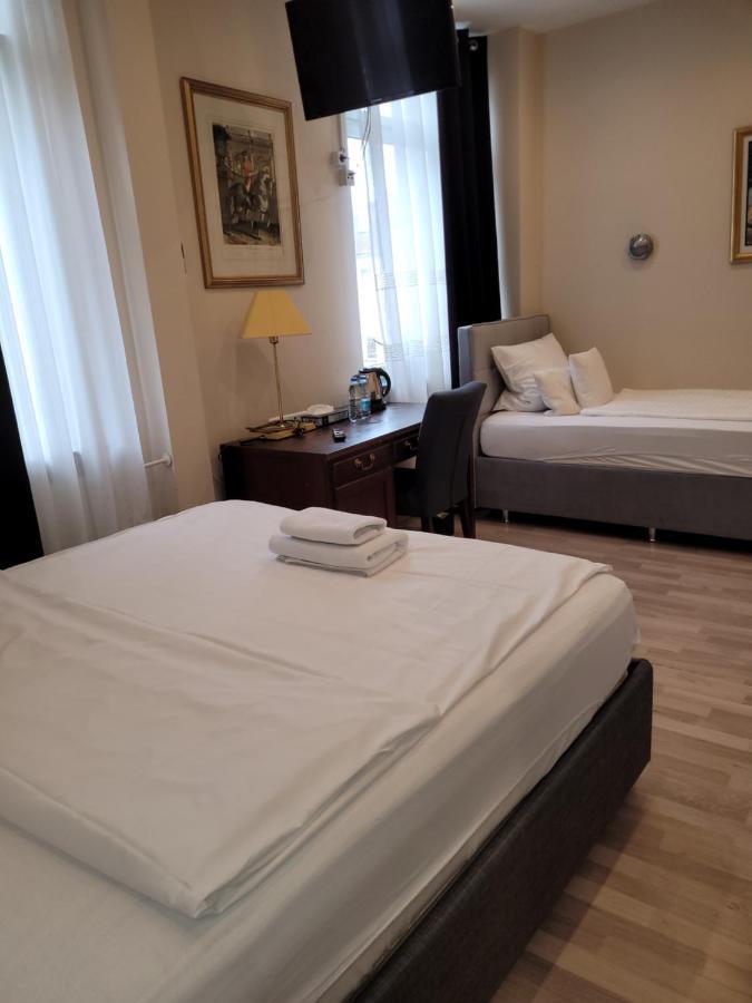 Hotel Franken An Der Messe Франкфурт-на-Майне Экстерьер фото
