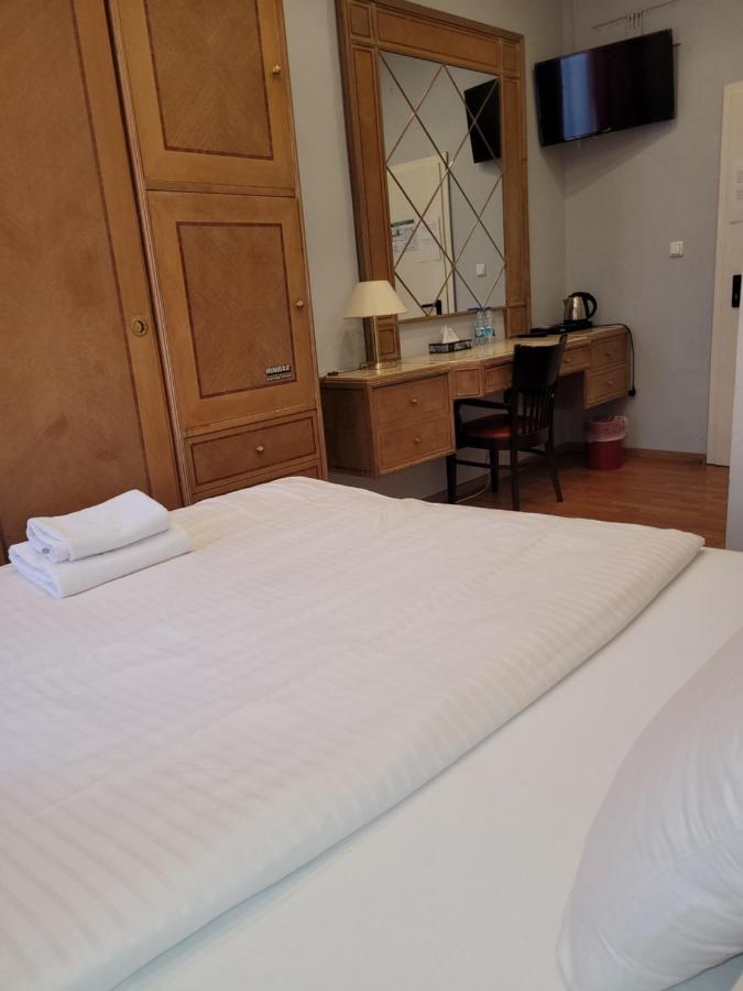 Hotel Franken An Der Messe Франкфурт-на-Майне Экстерьер фото