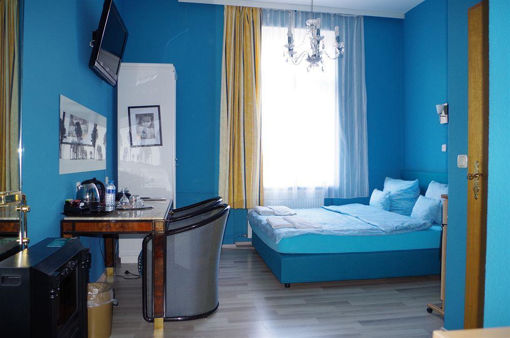 Hotel Franken An Der Messe Франкфурт-на-Майне Экстерьер фото
