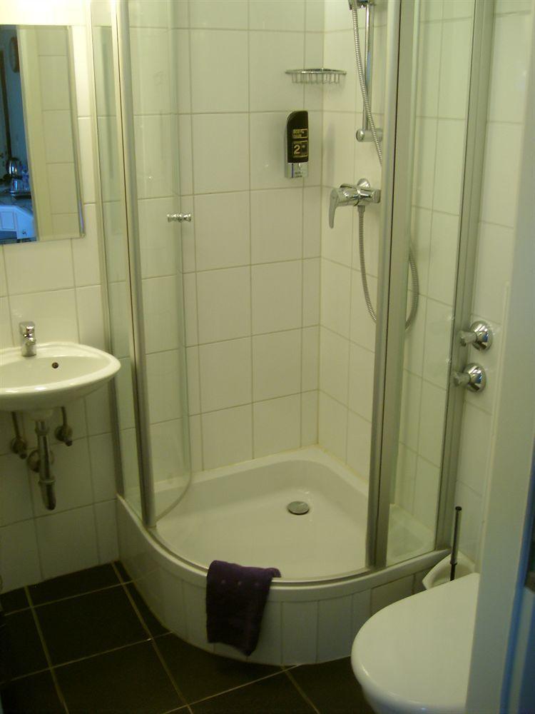 Hotel Franken An Der Messe Франкфурт-на-Майне Экстерьер фото